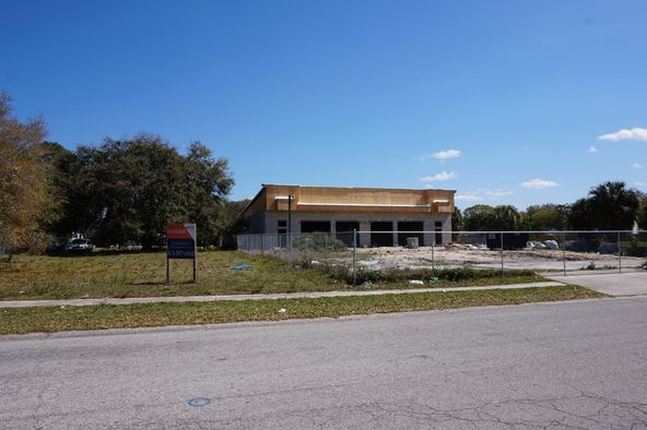8307 Rustic Dr, Tampa, FL 33634